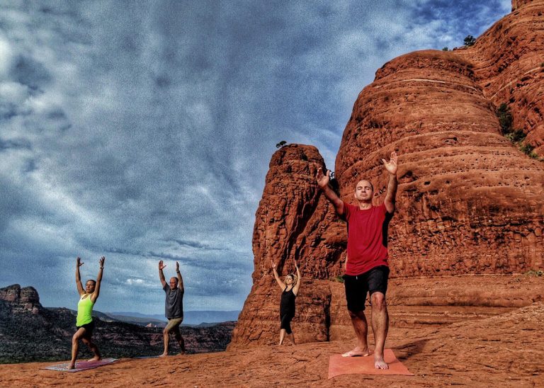 vortex-yoga-hiking-in-sedona-slide-4